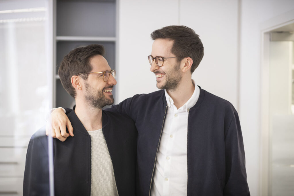 Pressefoto Gründer von DERMAFY: Dr. med. Sebastian Pfeifer und Dr. med. Frederic Pfeifer